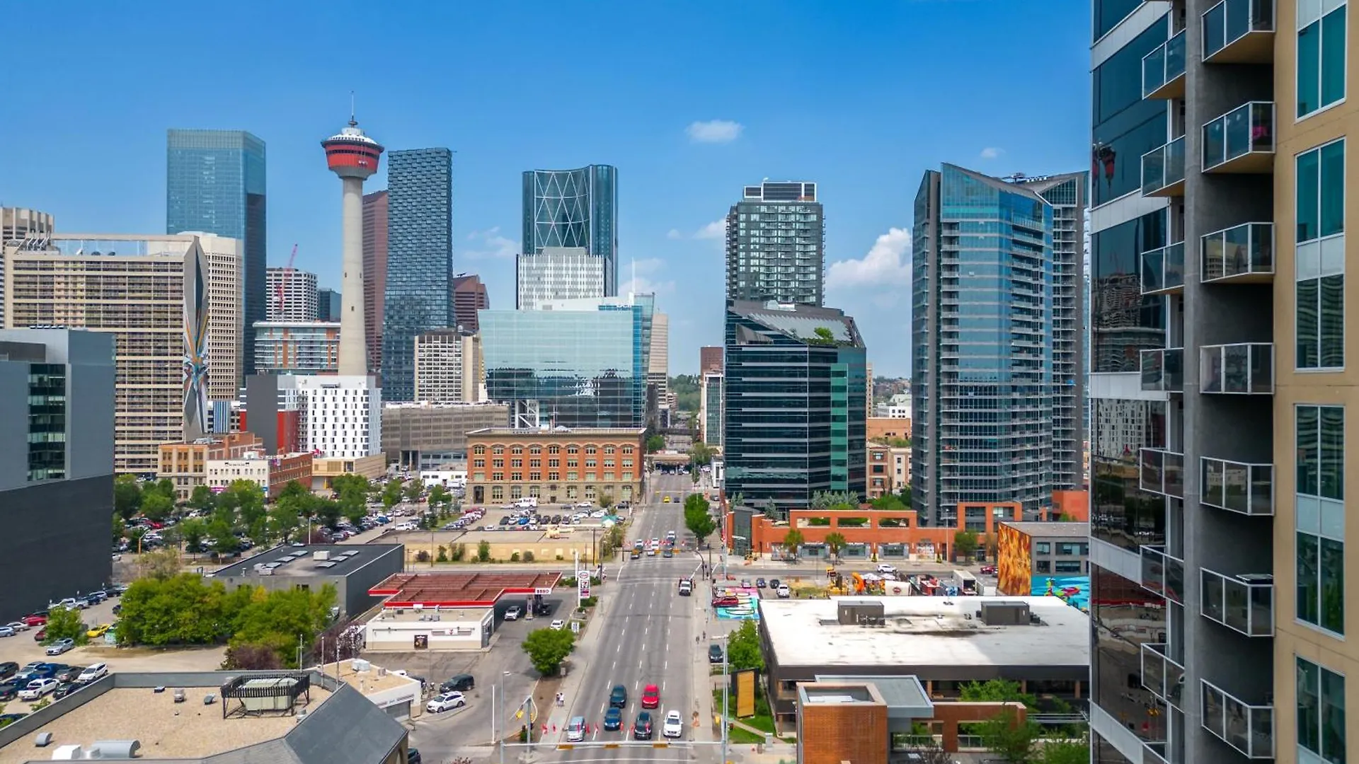 City Centre Retreat - 1Br Condo With Desk YYC